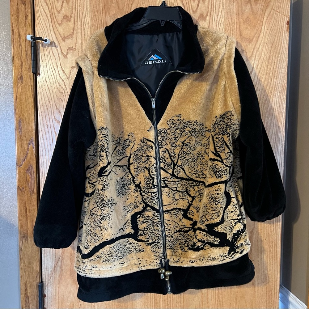 Denali Black and Gold Tree Pattern Jacket